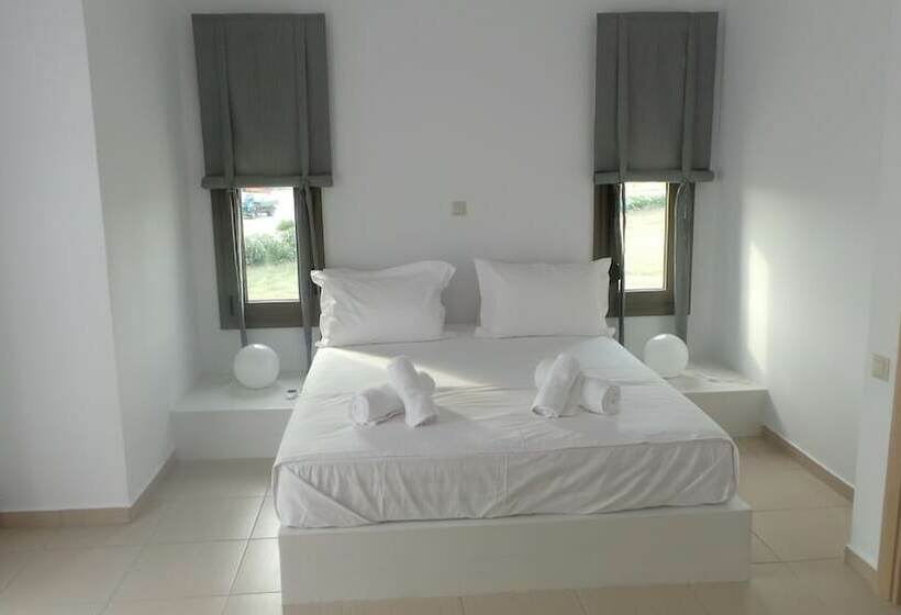 Niovi Boutique Apartments