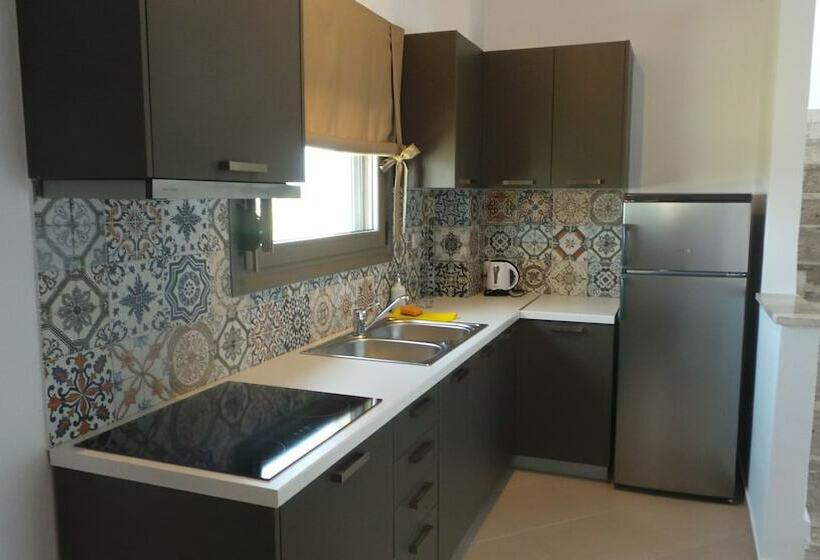 Niovi Boutique Apartments