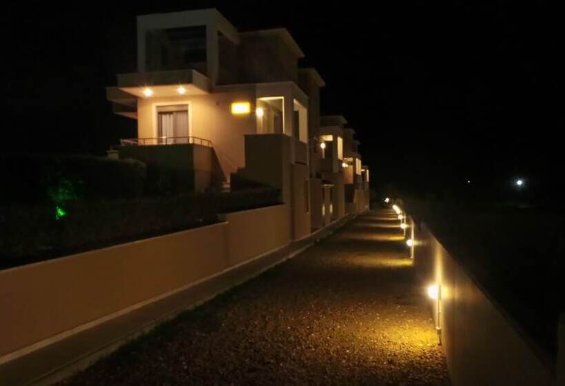 Niovi Boutique Apartments