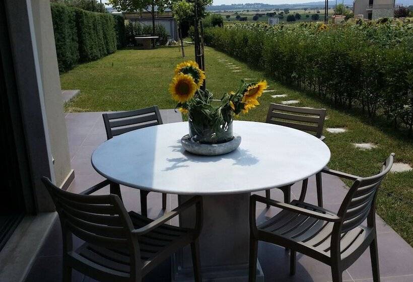 Niovi Boutique Apartments