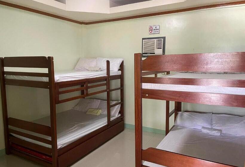 Pensione Chamie S Transient House