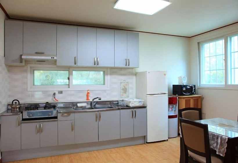 Pensió Hwangto Green Village