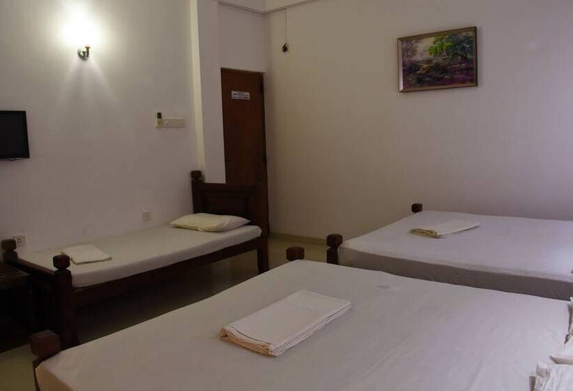 פנסיון Sadula Holiday Resort