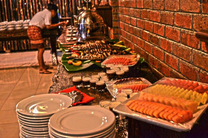 פנסיון Waiwo Dive Resort