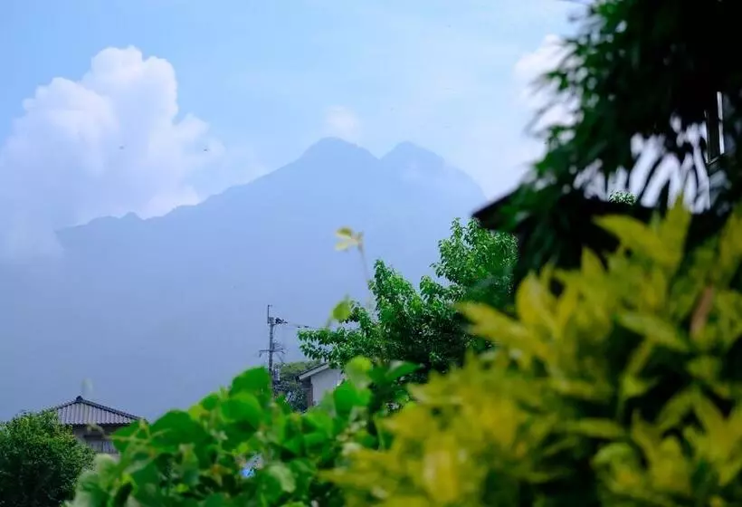 Ryokan Yufuin Waraneko No Yado