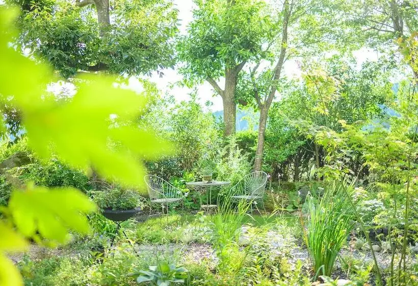 Ryokan Yufuin Waraneko No Yado