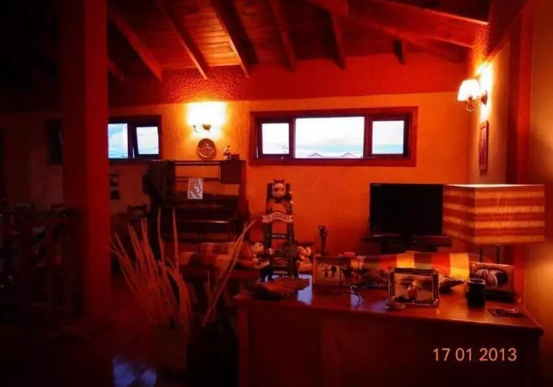 簡易ホテル Hosteria Rukahue