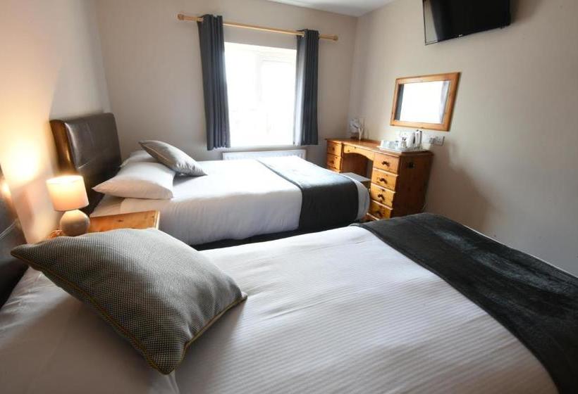 هتل Mcsorleys Bar And Nightclub