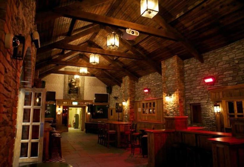 هتل Mcsorleys Bar And Nightclub