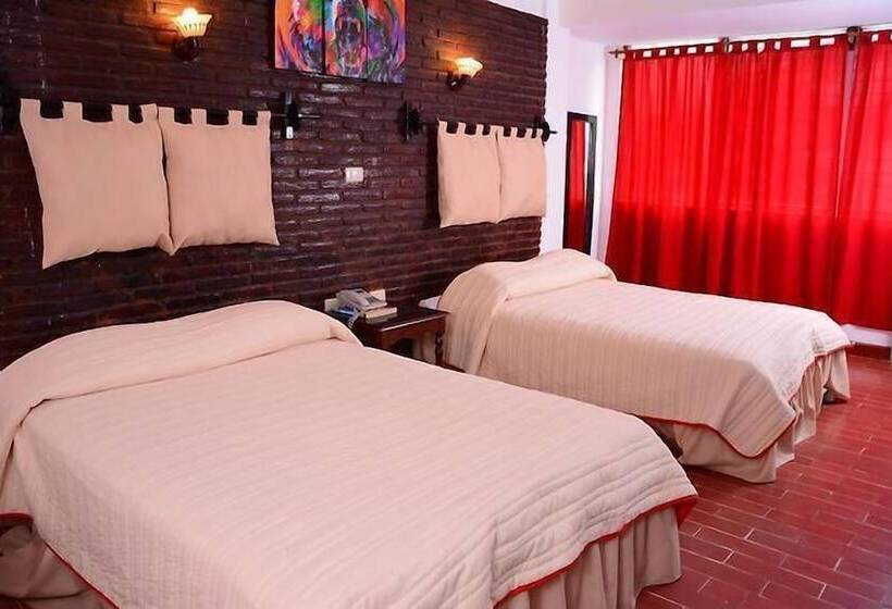 בית מלון כפרי Del Rey