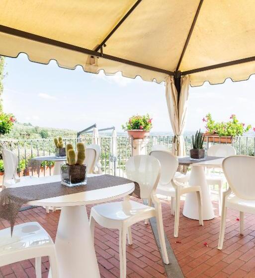 田舎風ホテル Agriturismo   Collina Toscana Resort