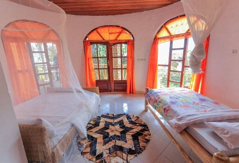 هتل The Palm Beach Resort