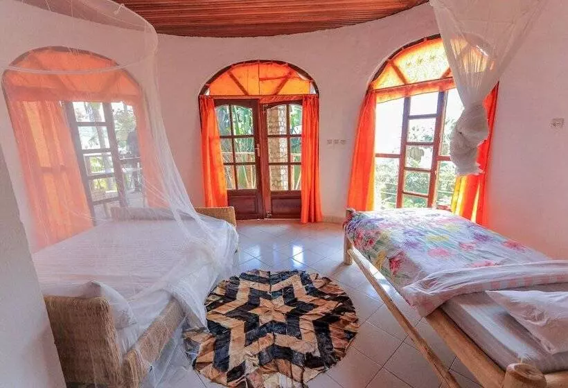 هتل The Palm Beach Resort