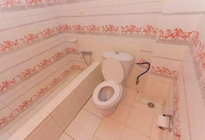 هتل The Palm Beach Resort