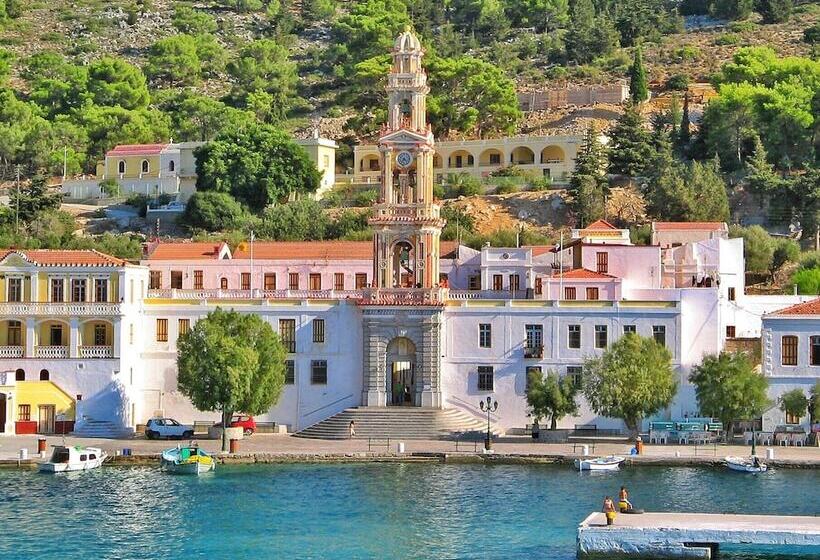 Pensjonat Maravelia S Rooms