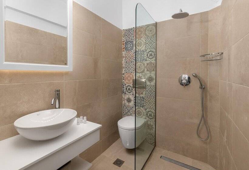 Pensjonat Maravelia S Rooms