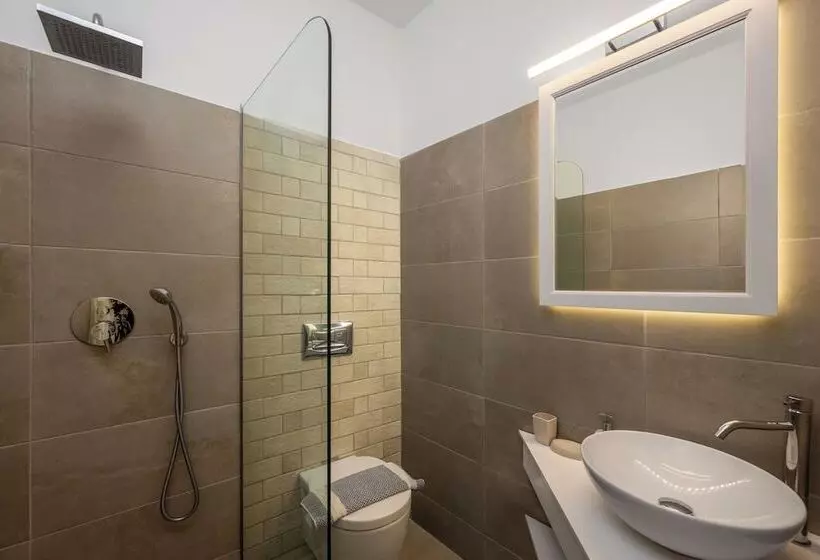 ペンション Maravelia S Rooms