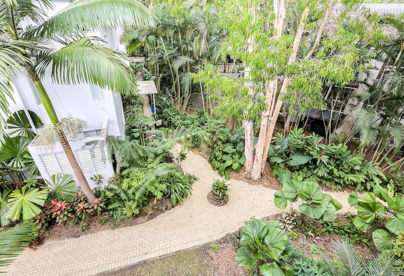 リゾートホテル Elysium Private Apartments At The Beach Club