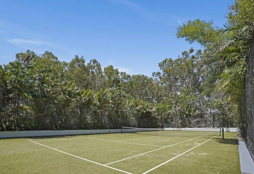 リゾートホテル Elysium Private Apartments At The Beach Club