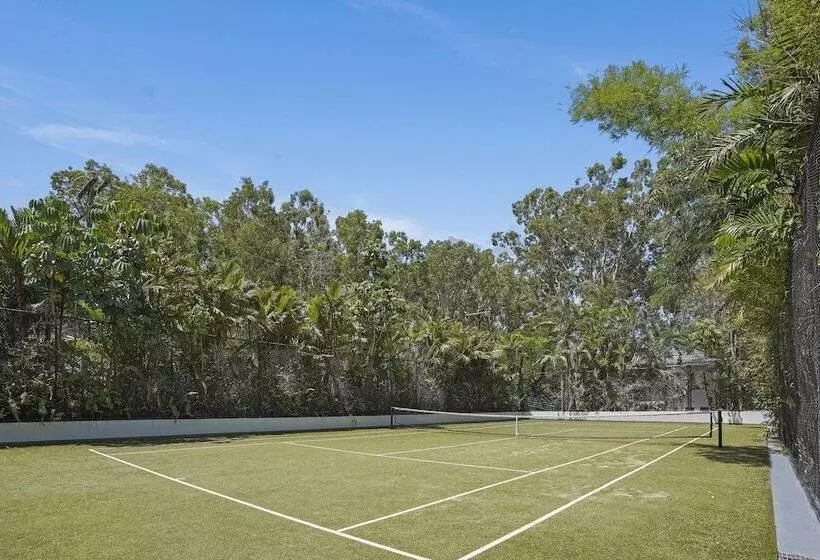 リゾートホテル Elysium Private Apartments At The Beach Club