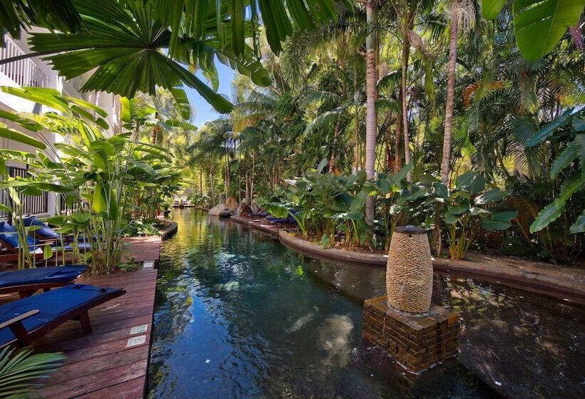 リゾートホテル Elysium Private Apartments At The Beach Club