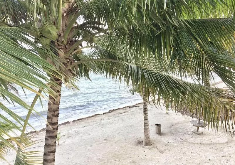 Lomakeskus Maya Beach