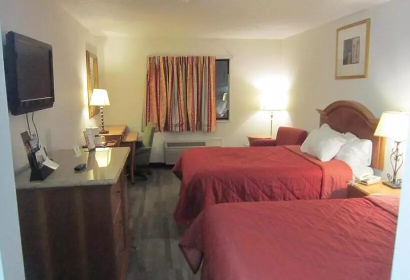 Отель American Inn And Suites Ionia
