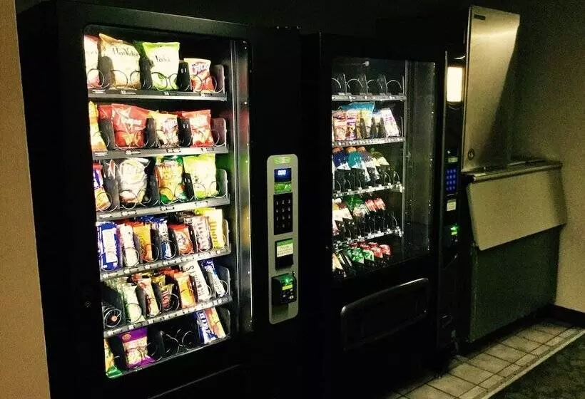 فندق American Inn North Kansas City