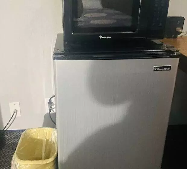 فندق American Inn North Kansas City