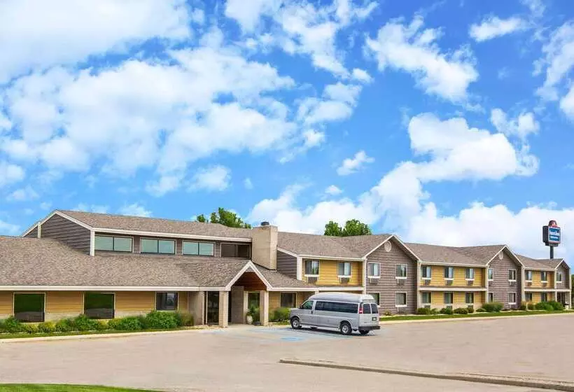 هتل Americinn By Wyndham Clear Lake