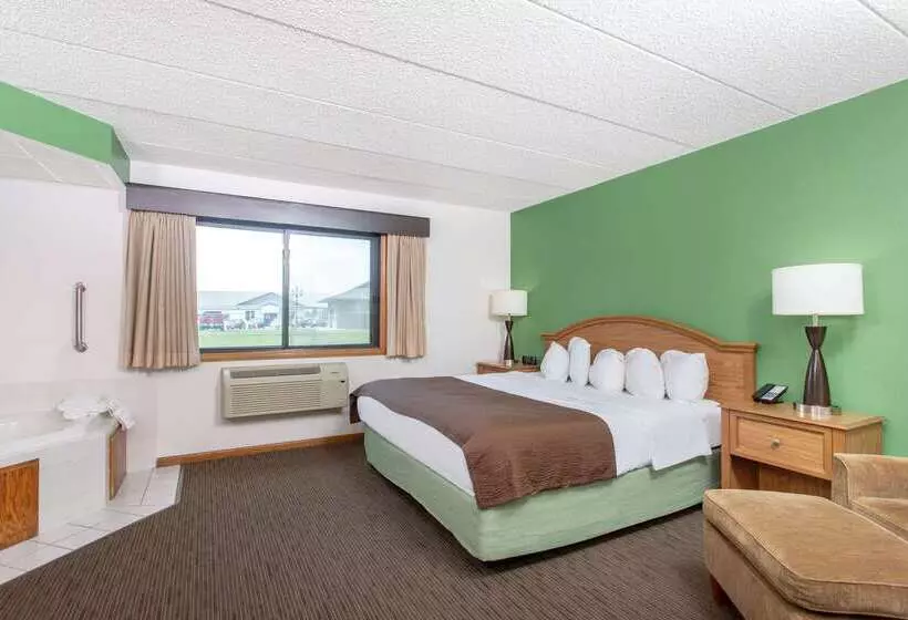 هتل Americinn By Wyndham Eau Claire