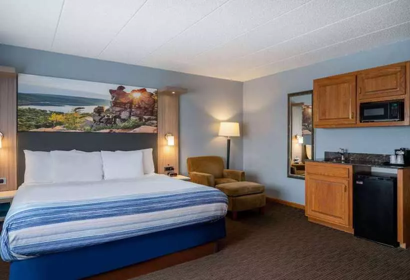 هتل Americinn By Wyndham Eau Claire