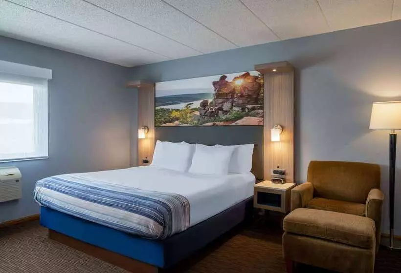 هتل Americinn By Wyndham Eau Claire