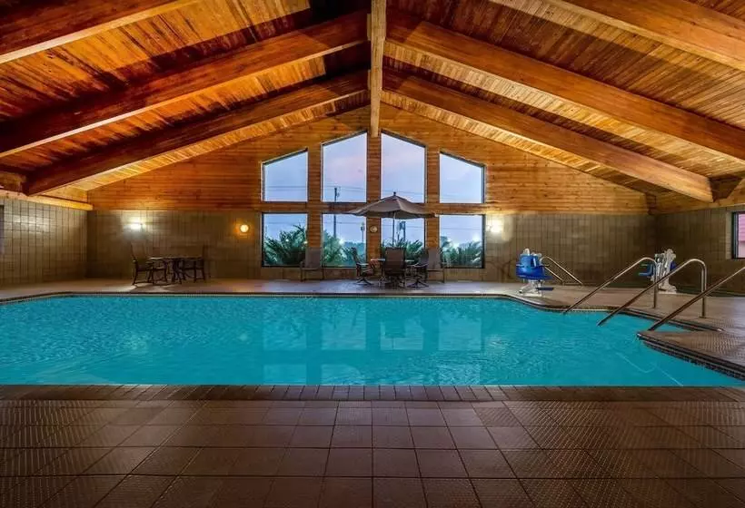 هتل Americinn By Wyndham Eau Claire