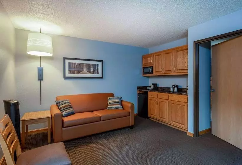 هتل Americinn By Wyndham Eau Claire