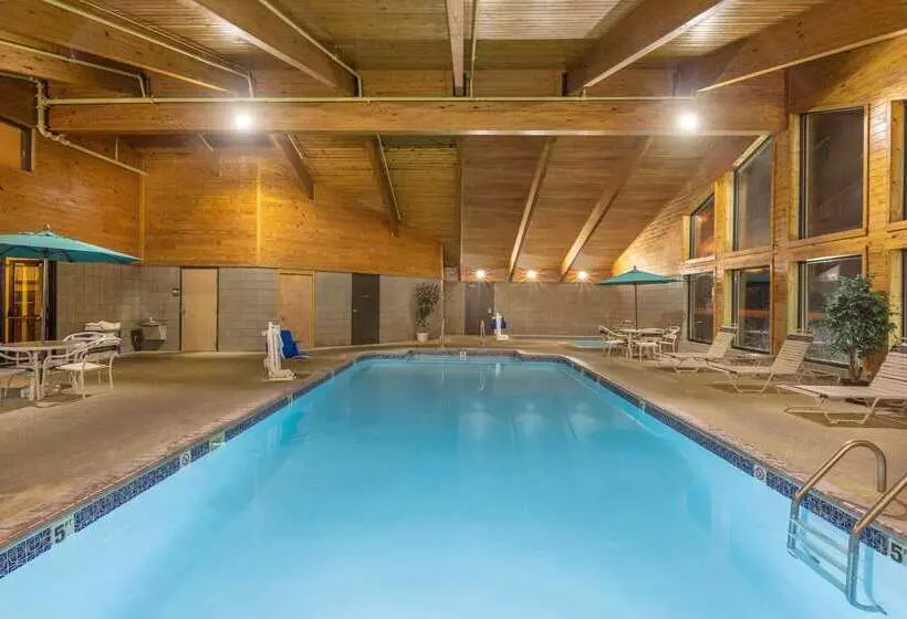 호텔 Americinn By Wyndham Kearney