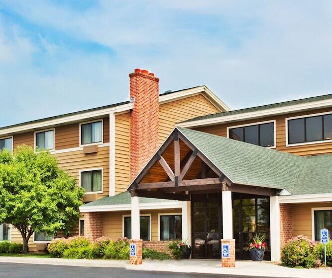 فندق Americinn By Wyndham Kearney