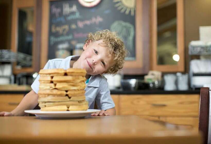 فندق Americinn By Wyndham Kearney