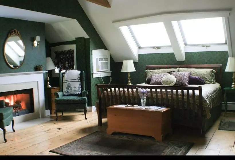 호텔 The Pettigrew Inn