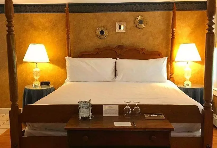 호텔 The Pettigrew Inn