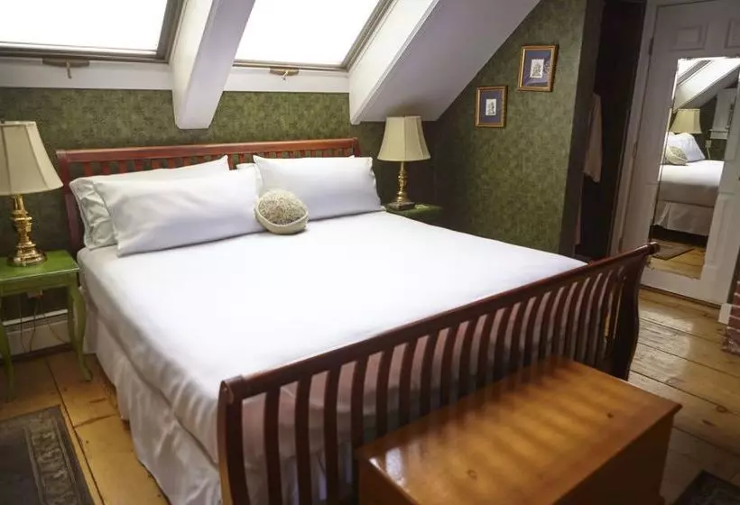 호텔 The Pettigrew Inn