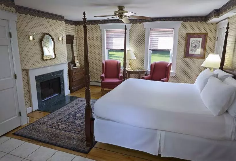 호텔 The Pettigrew Inn