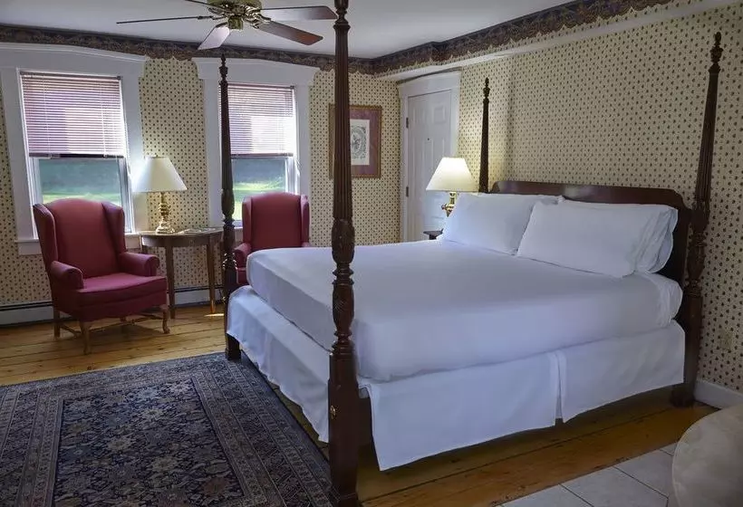 호텔 The Pettigrew Inn