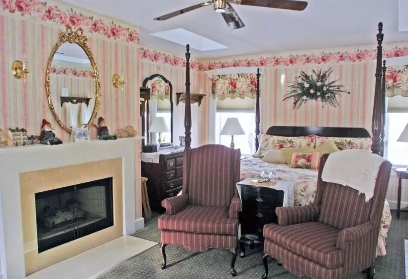 호텔 The Pettigrew Inn