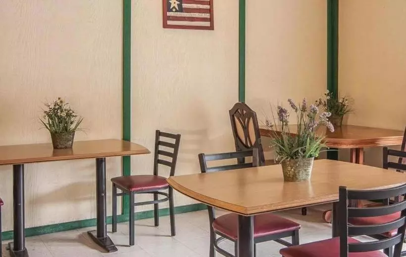 Отель Ashland Valley Inn