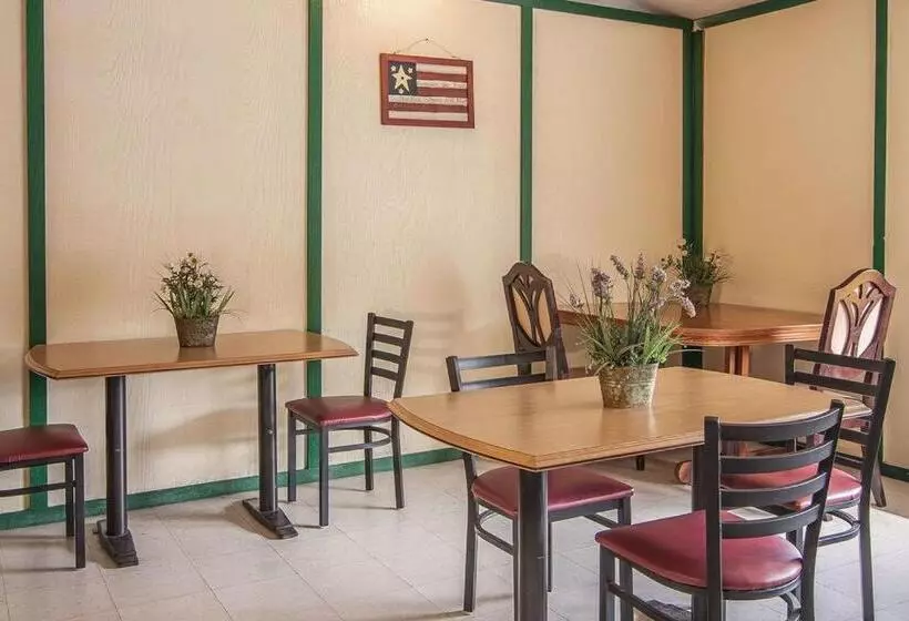 Отель Ashland Valley Inn