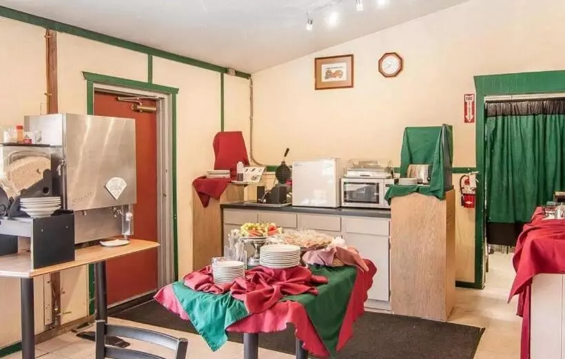 Отель Ashland Valley Inn