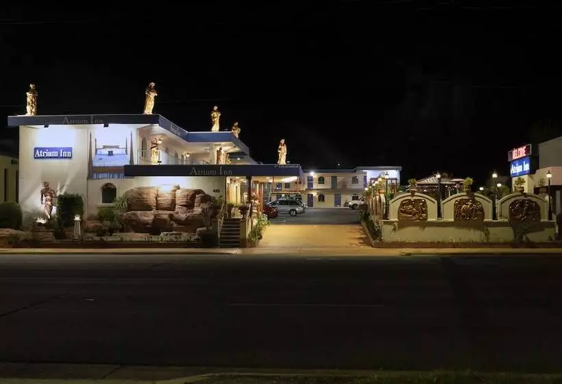 בית מלון כפרי Atrium Inn