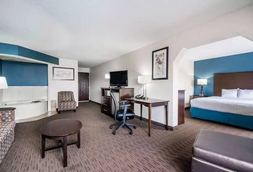 هتل Baymont By Wyndham Bloomington Msp Airport