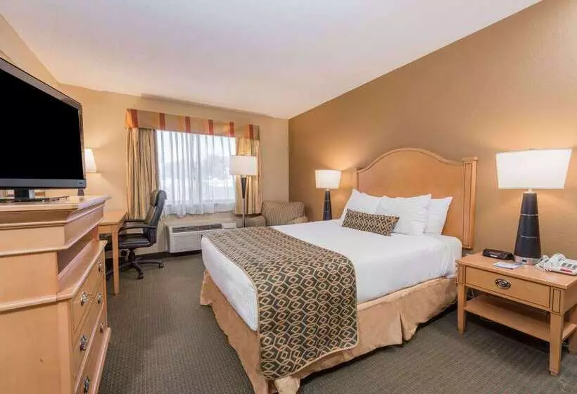 호텔 Baymont By Wyndham Lancaster